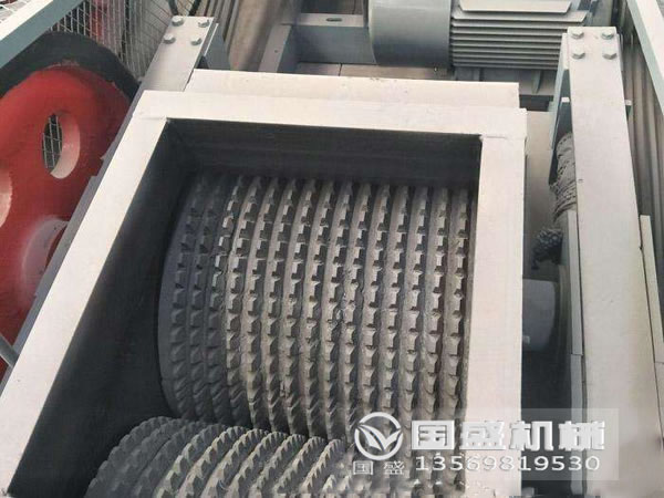 對輥破碎機(jī)使用 對輥破碎機(jī)使用